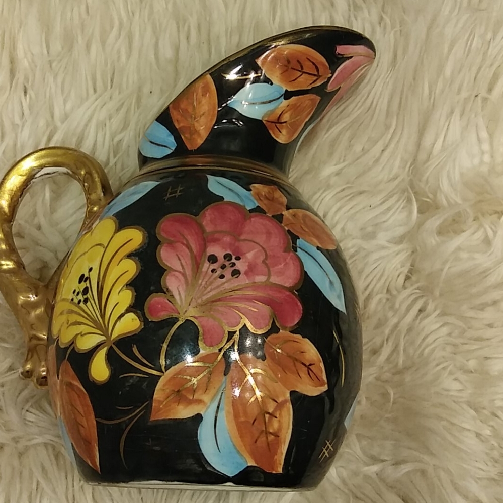 Pitcher/Vase - Picture 10 of 15